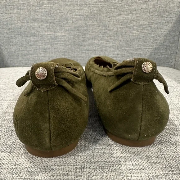 Jack Rogers Women's Suede Hunter Green Scalloped Flats - Picture 3 of 6